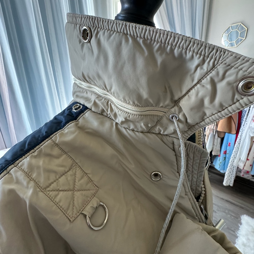 Awesome vintage ski jacket. - Picture 2 of 9